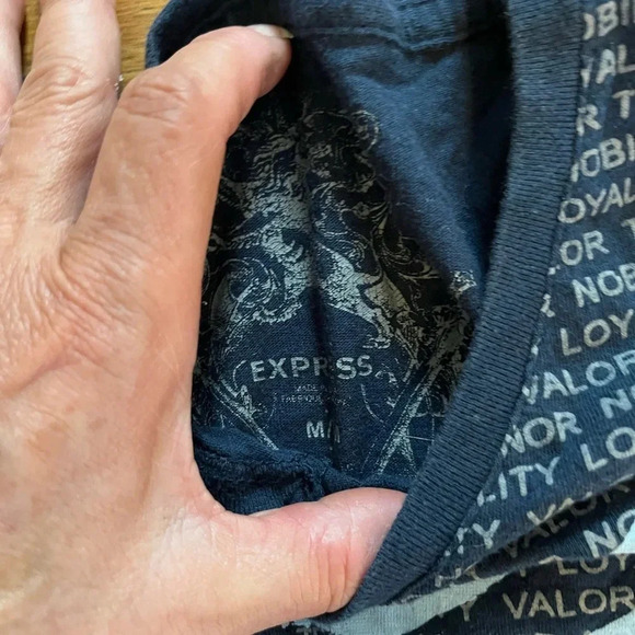 ExpressLoyalty Tee - Picture 2 of 3